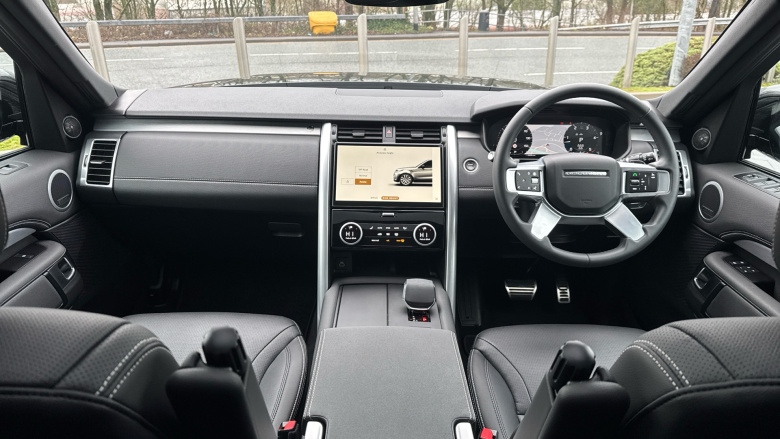 Land Rover Discovery 3.0 D350 Dynamic SE 5dr Auto Diesel Station Wagon